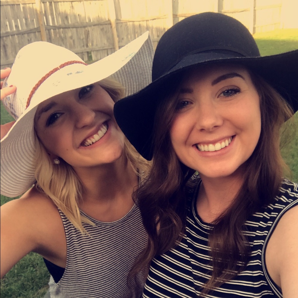 Meet your Posher, Ashley